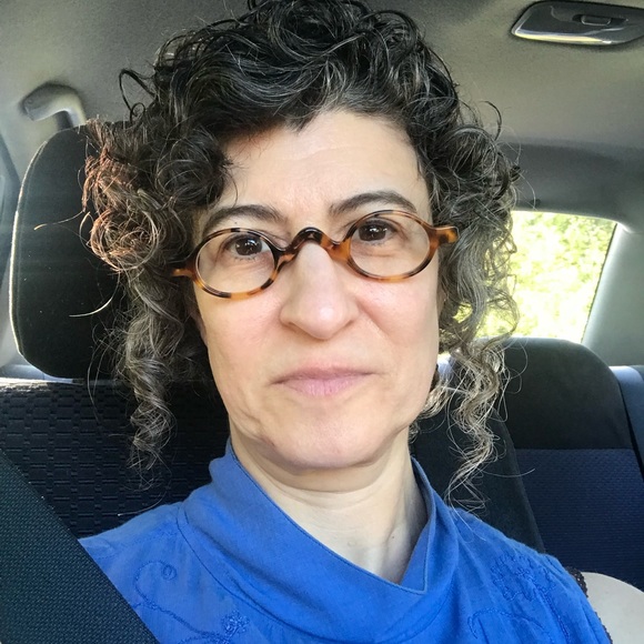 Meet your Posher, Aimee - Picture 3 of 6